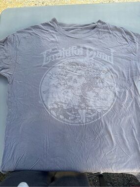 American Eagle Outfitters Light Gray Grateful Dead Graphic Tee